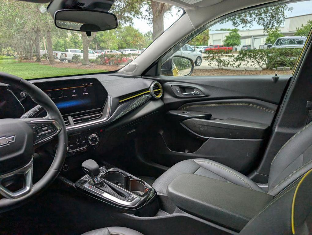 used 2024 Chevrolet Trax car, priced at $20,995
