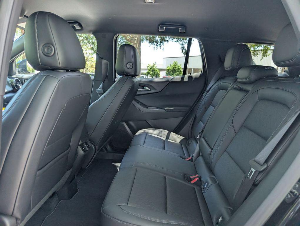 new 2026 Chevrolet Equinox car, priced at $34,390