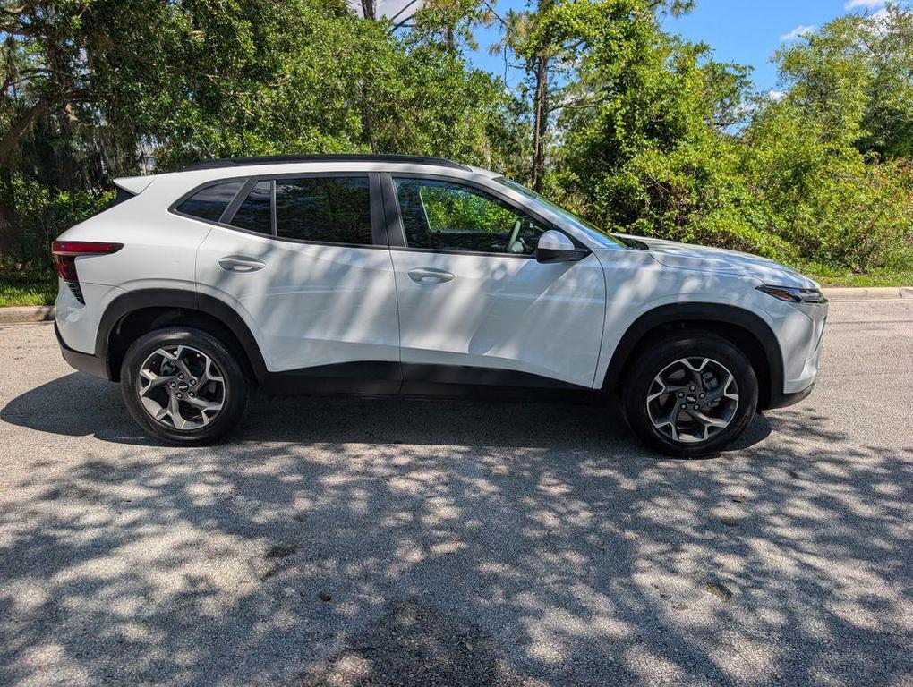 used 2025 Chevrolet Trax car, priced at $21,347