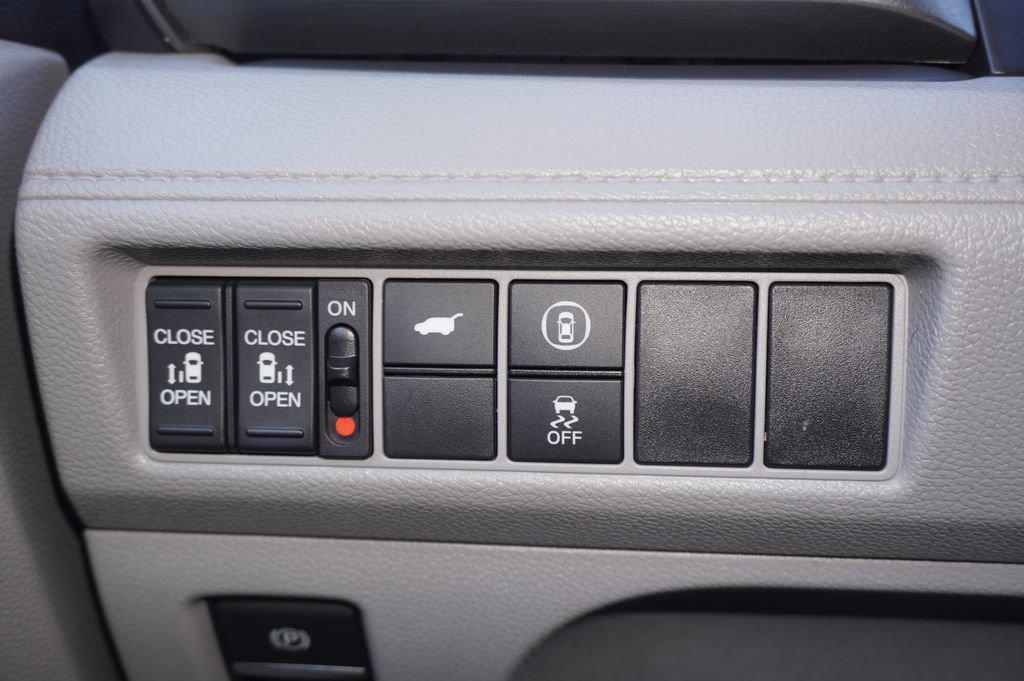 used 2023 Honda Odyssey car, priced at $32,900