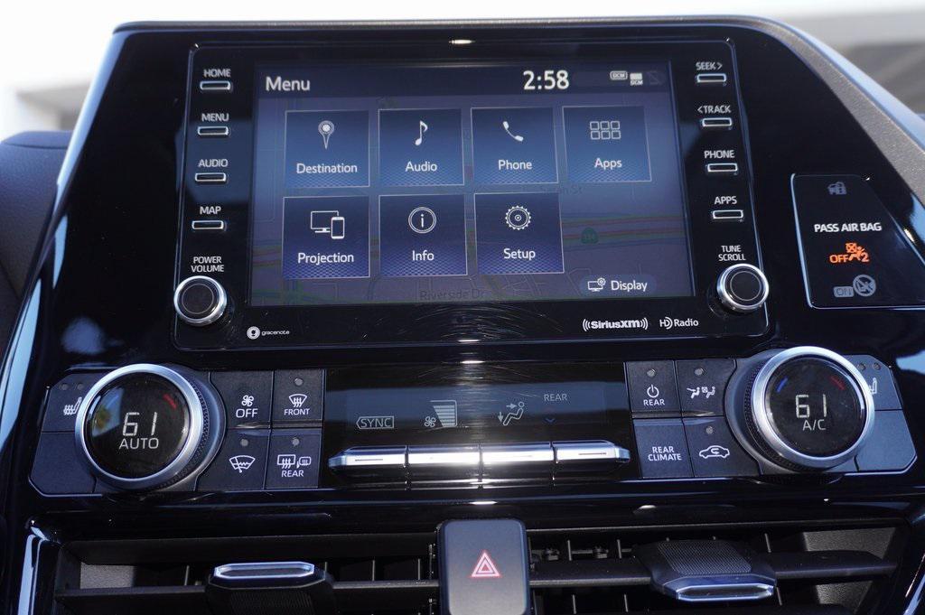 used 2022 Toyota Highlander Hybrid car, priced at $37,800