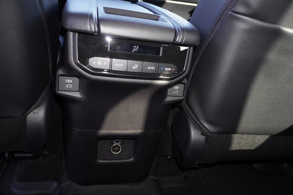 new 2026 Toyota Grand Highlander Hybrid car, priced at $50,726