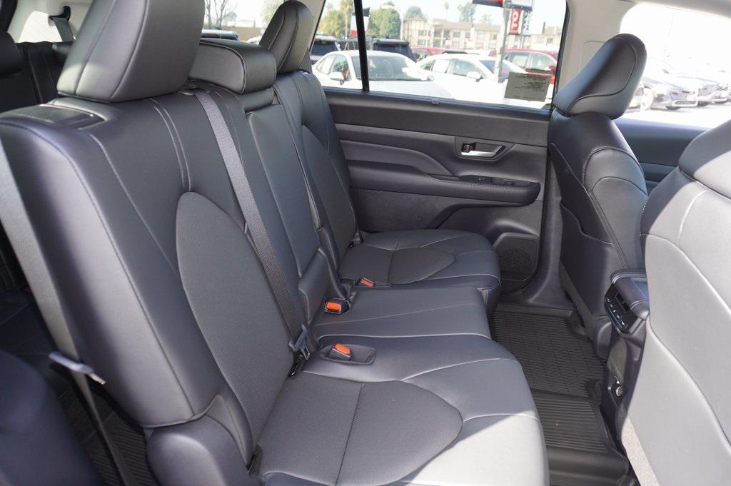 new 2026 Toyota Grand Highlander Hybrid car, priced at $50,726