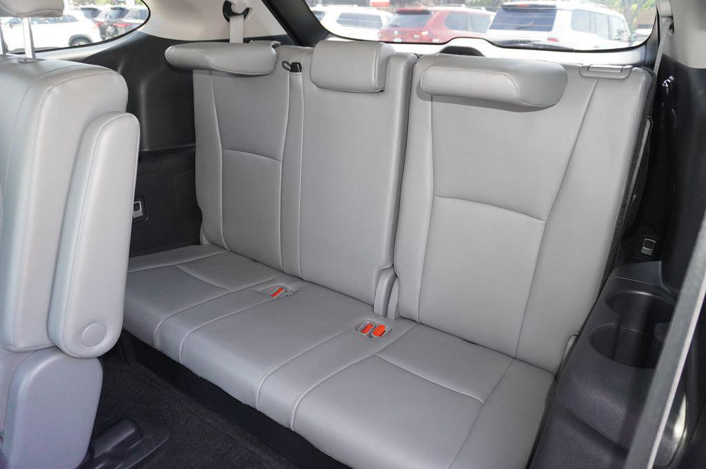 used 2023 Toyota Highlander car, priced at $39,800