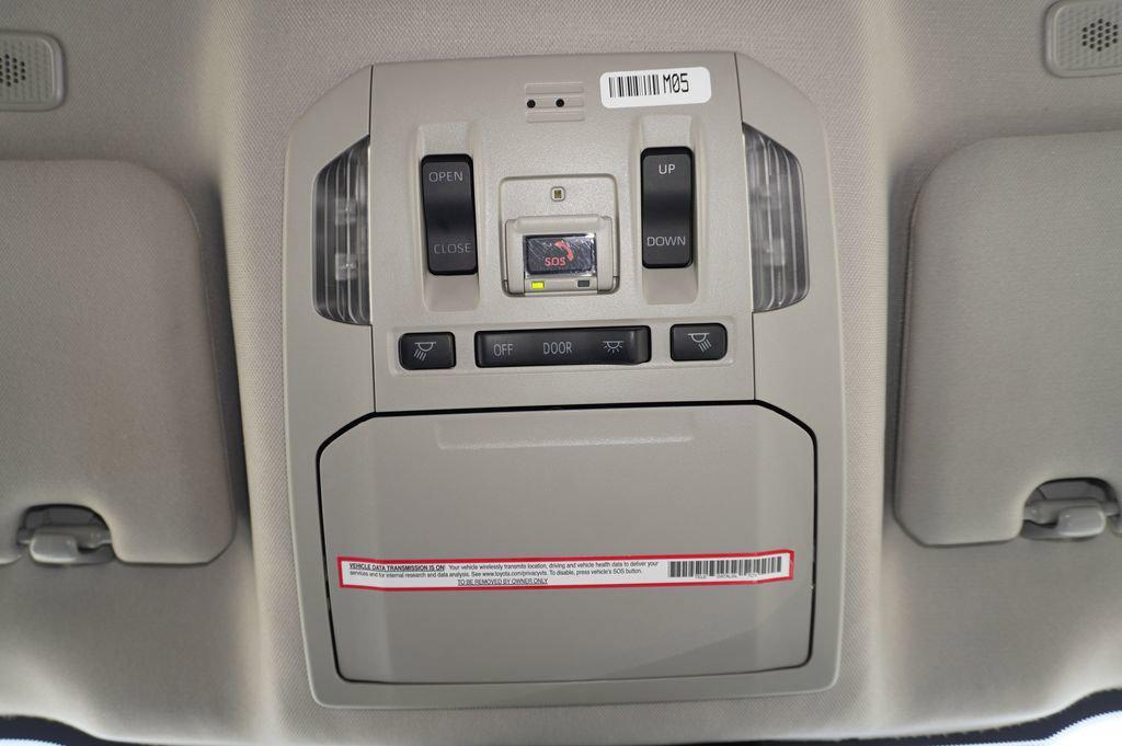 used 2023 Toyota Highlander car, priced at $39,800