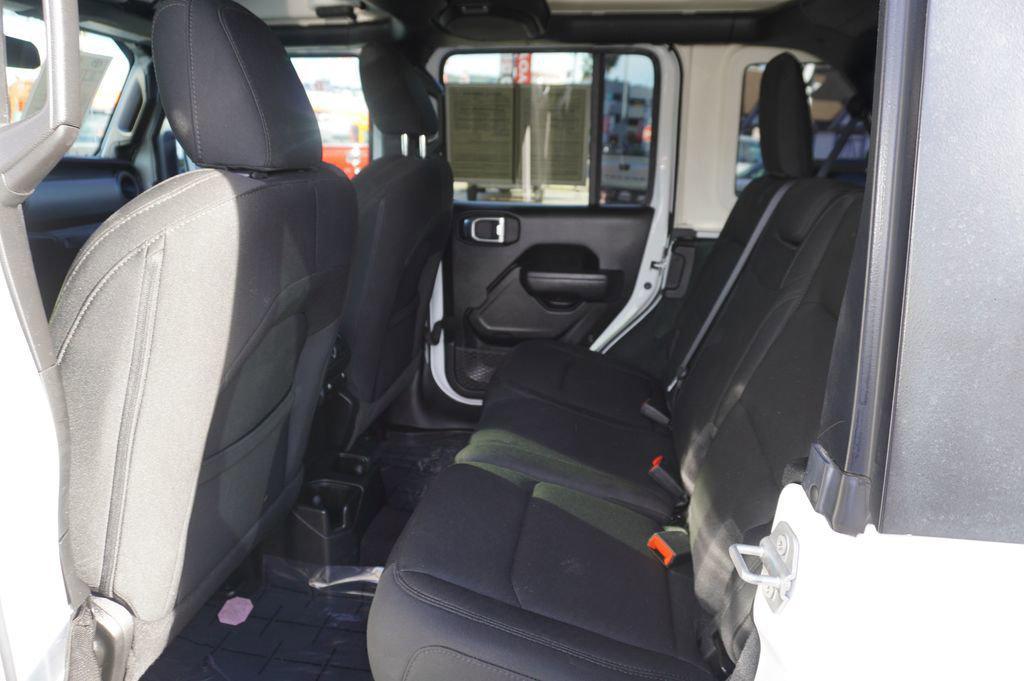 used 2022 Jeep Wrangler Unlimited car, priced at $27,400