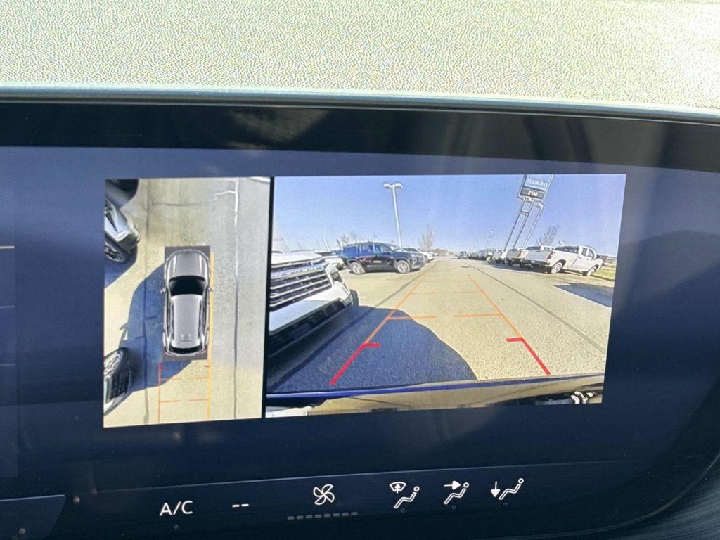 used 2025 Buick Envision car, priced at $27,597