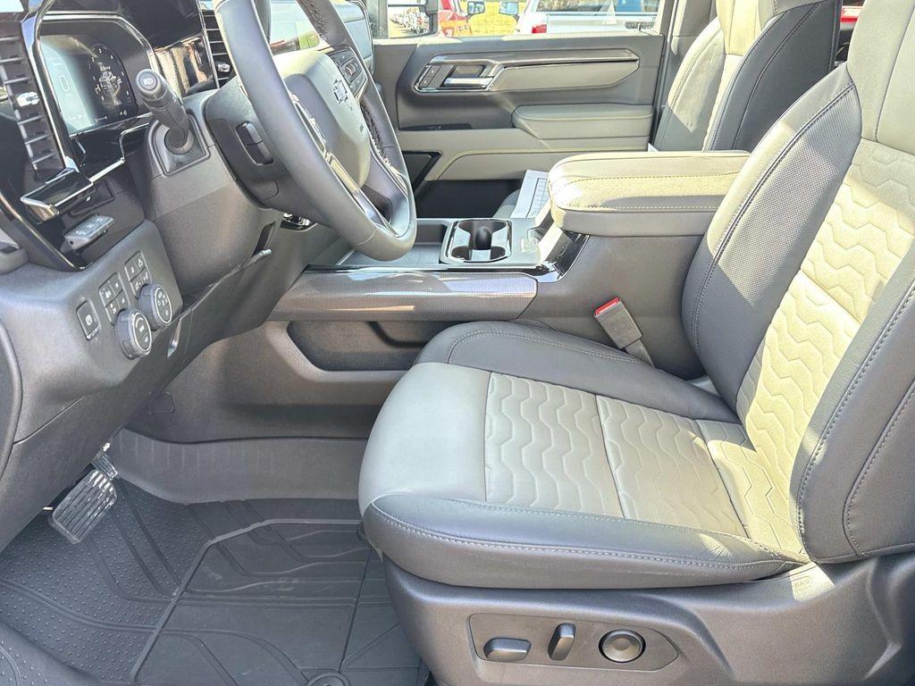 new 2026 Chevrolet Silverado 2500 car, priced at $75,900