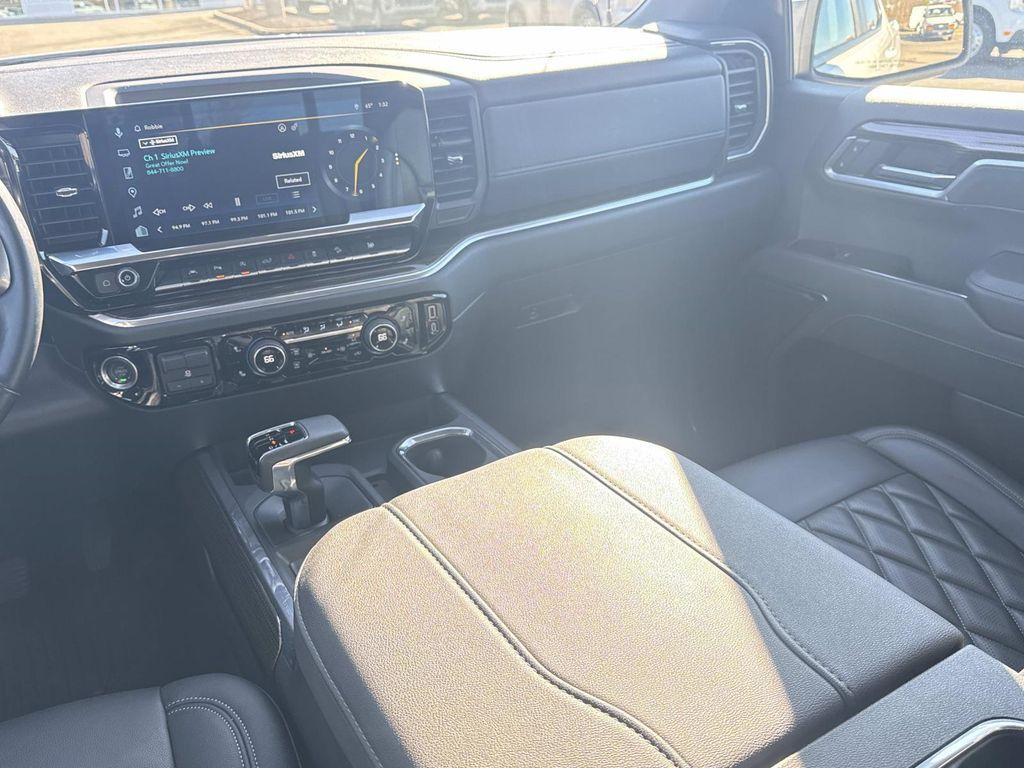 used 2025 Chevrolet Silverado 1500 car, priced at $44,997