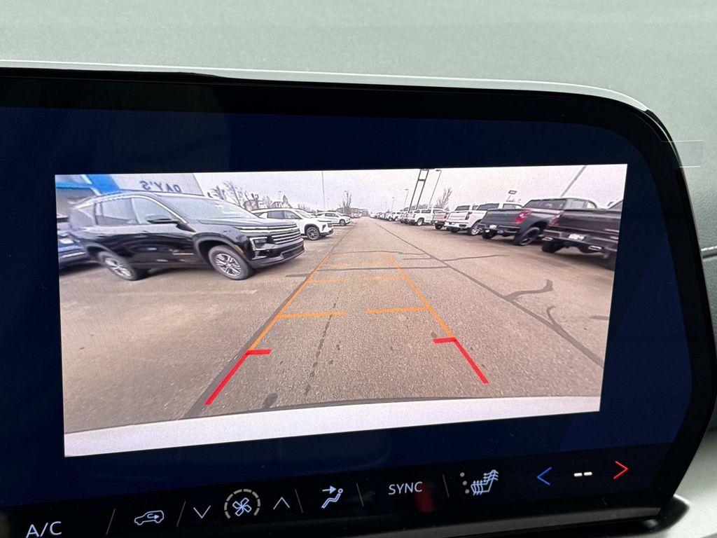 new 2026 Chevrolet Traverse car, priced at $39,900