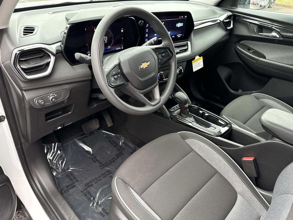 used 2025 Chevrolet TrailBlazer car, priced at $22,997