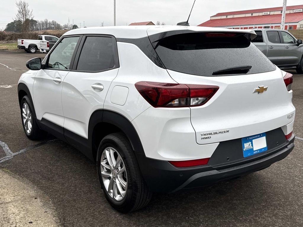 used 2025 Chevrolet TrailBlazer car, priced at $22,997