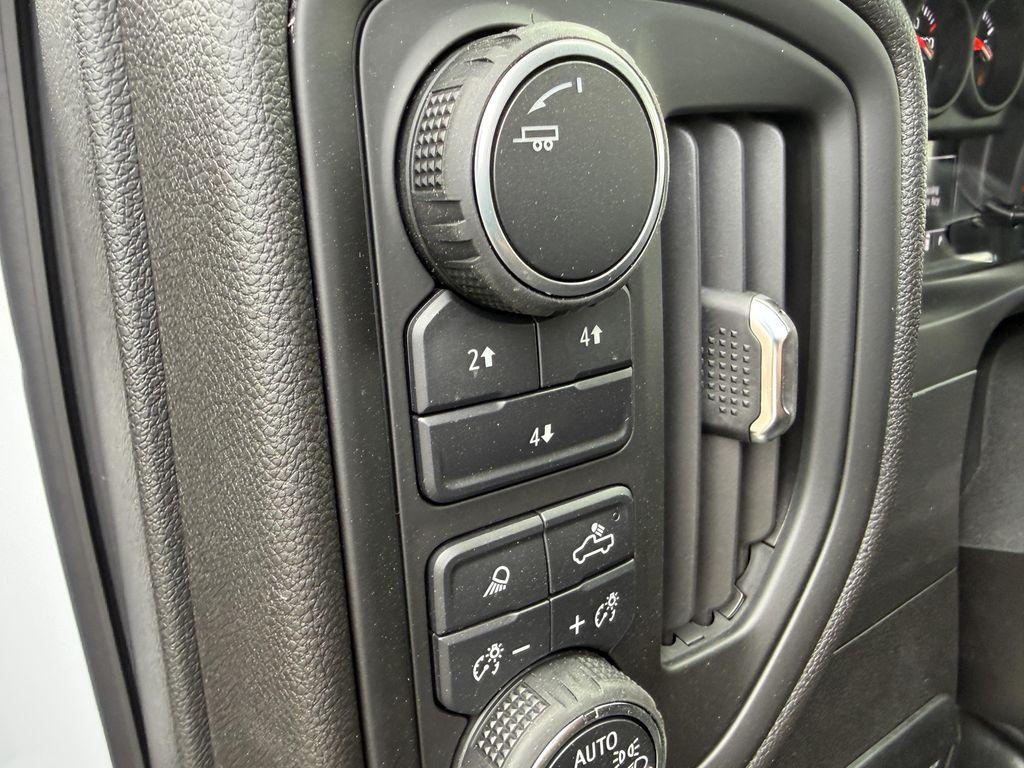 new 2025 Chevrolet Silverado 3500 car, priced at $76,995