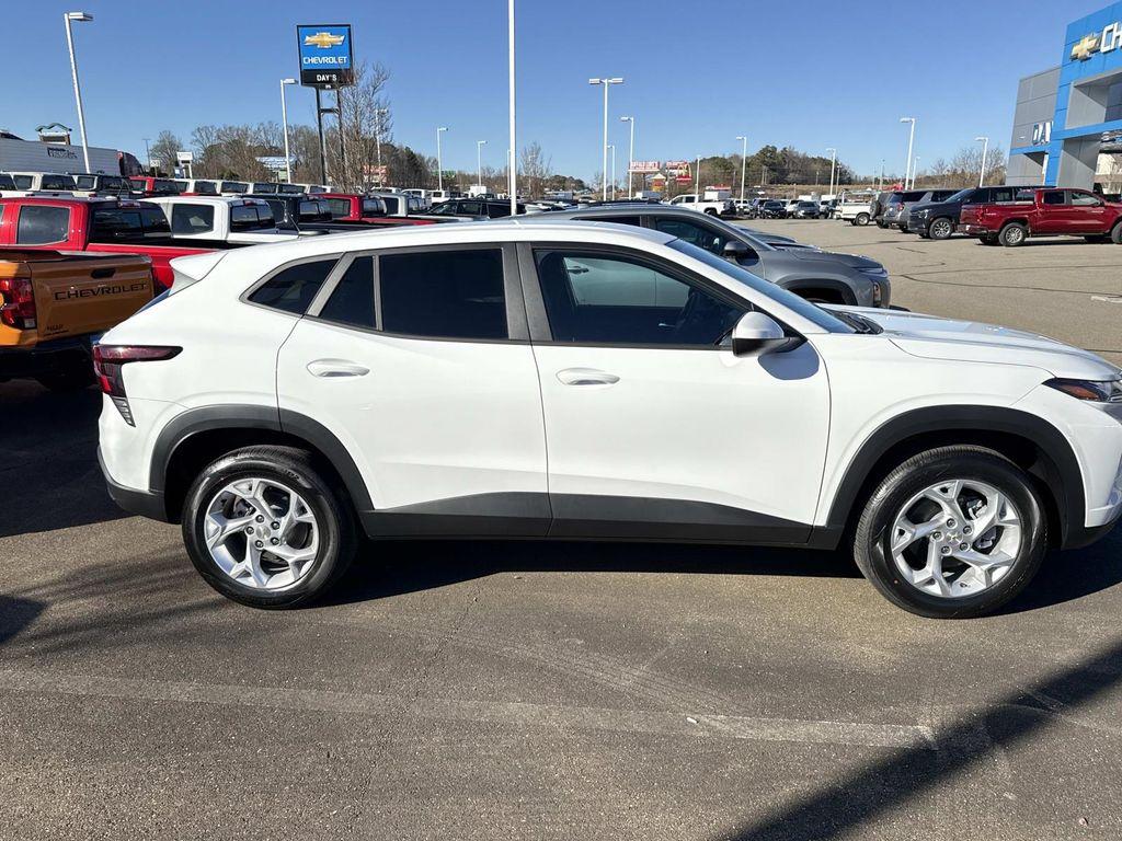 new 2026 Chevrolet Trax car, priced at $22,900