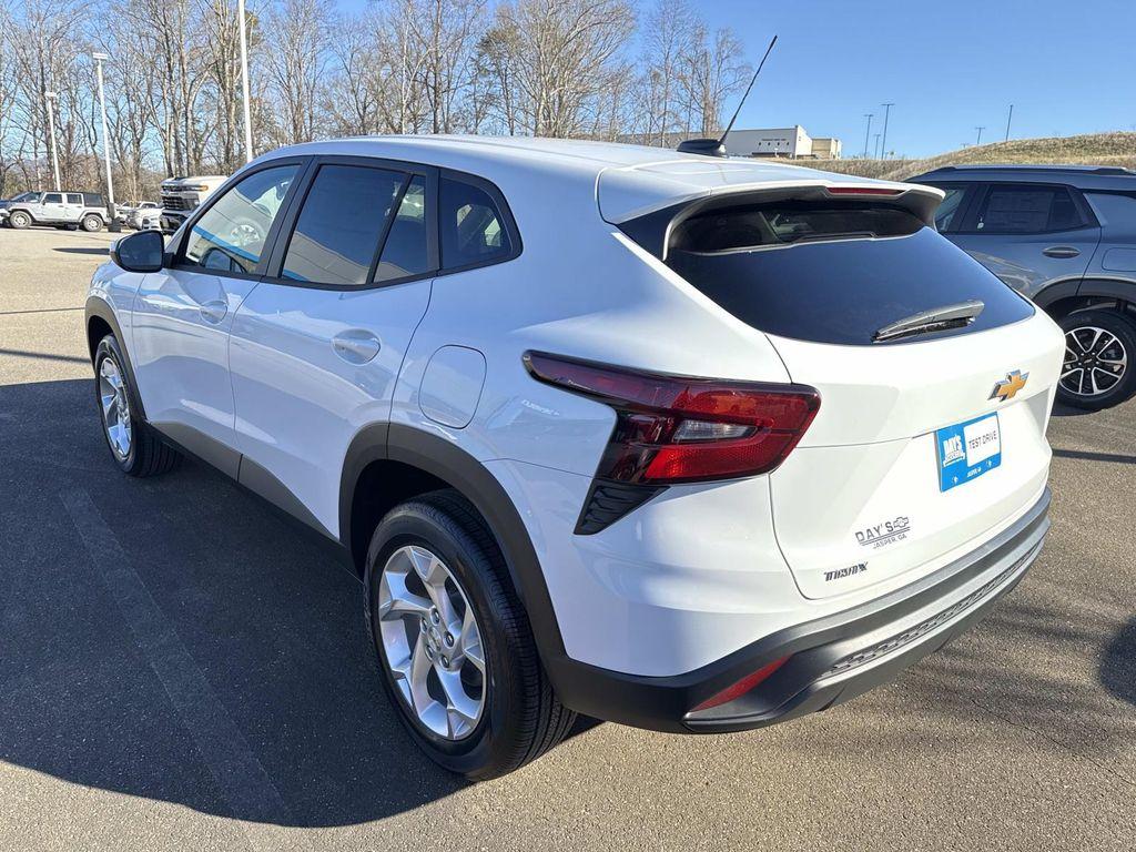new 2026 Chevrolet Trax car, priced at $22,900