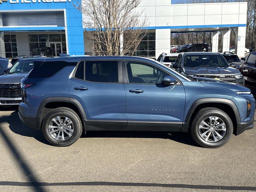 new 2026 Chevrolet Equinox car, priced at $30,820