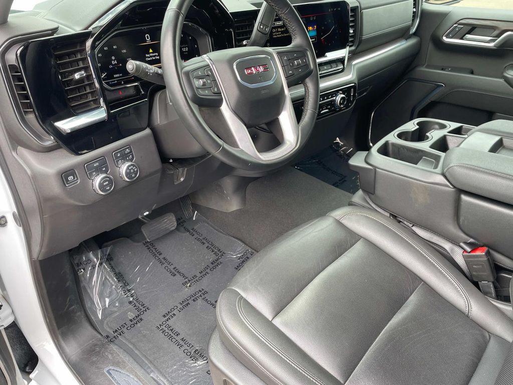 used 2024 GMC Sierra 1500 car, priced at $45,997