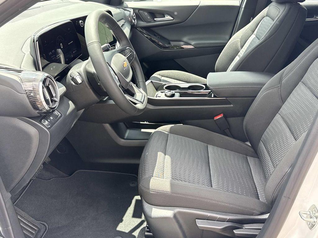 new 2026 Chevrolet Equinox car, priced at $28,795