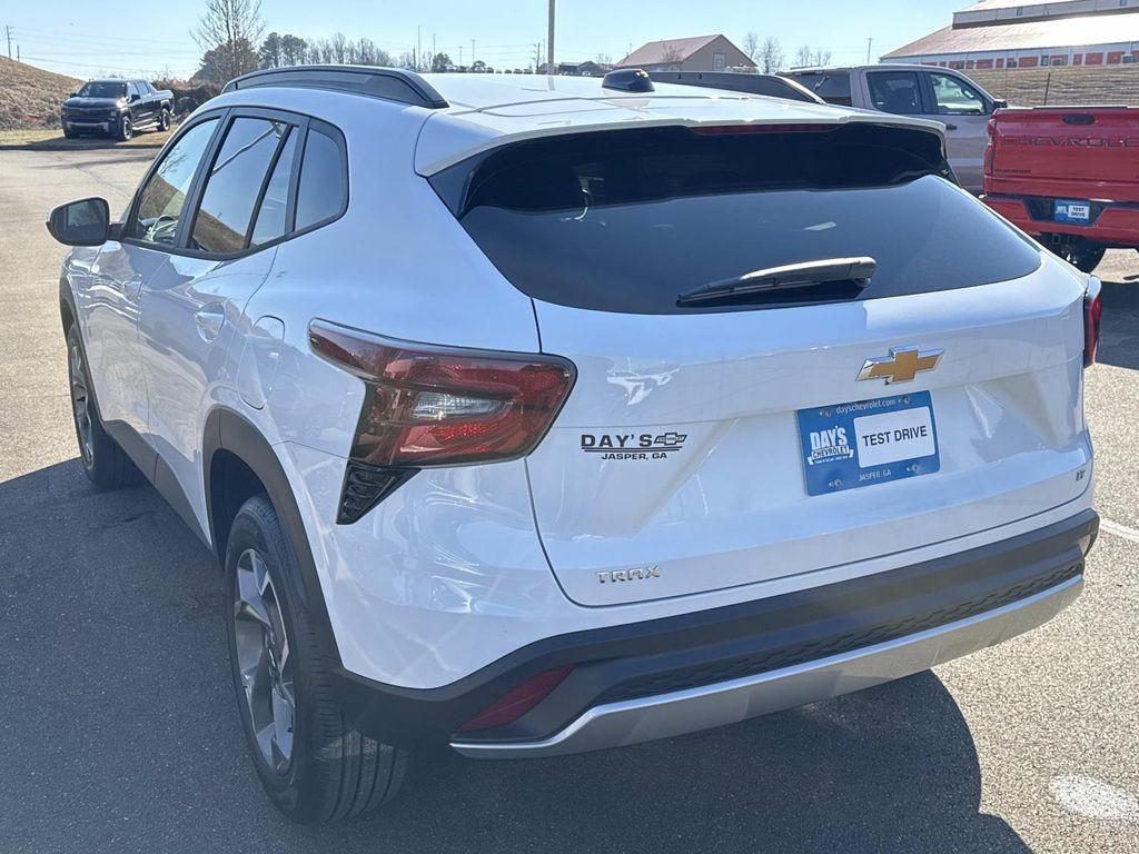 new 2026 Chevrolet Trax car, priced at $25,900