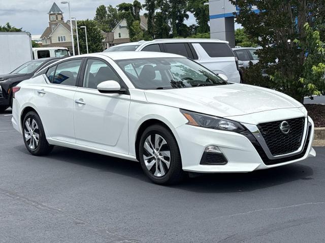 used 2022 Nissan Altima car, priced at $19,597