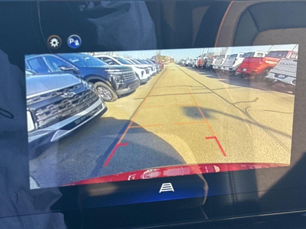 new 2026 Chevrolet Equinox car, priced at $33,800