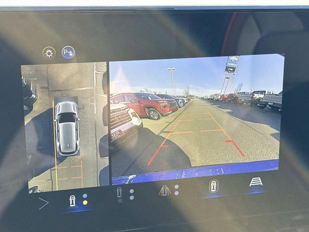 new 2026 Chevrolet Equinox car, priced at $33,800