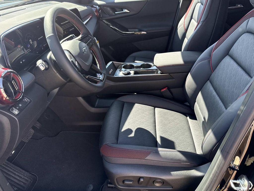 new 2026 Chevrolet Equinox car, priced at $33,900