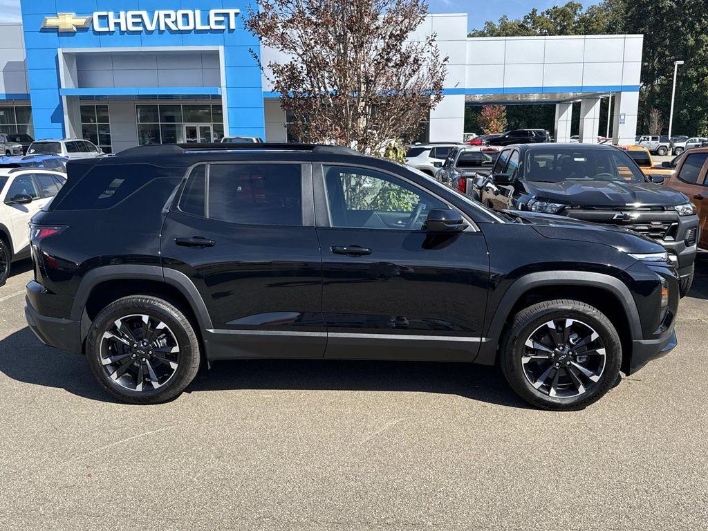 new 2026 Chevrolet Equinox car, priced at $33,900
