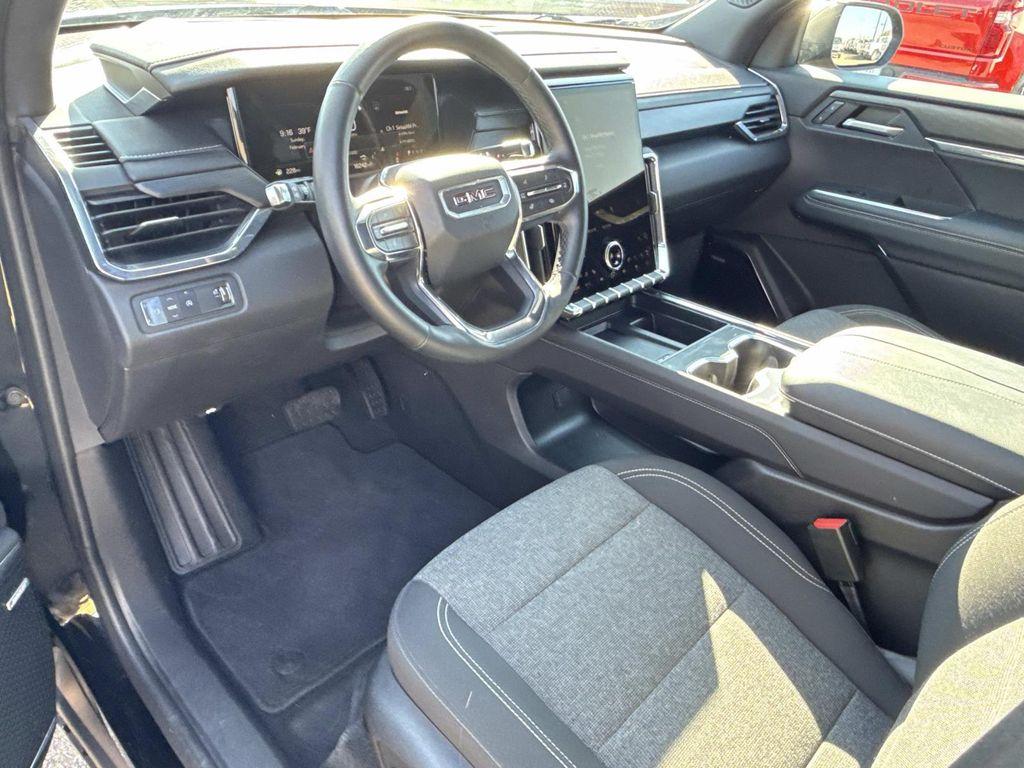 used 2025 GMC Acadia car, priced at $32,997