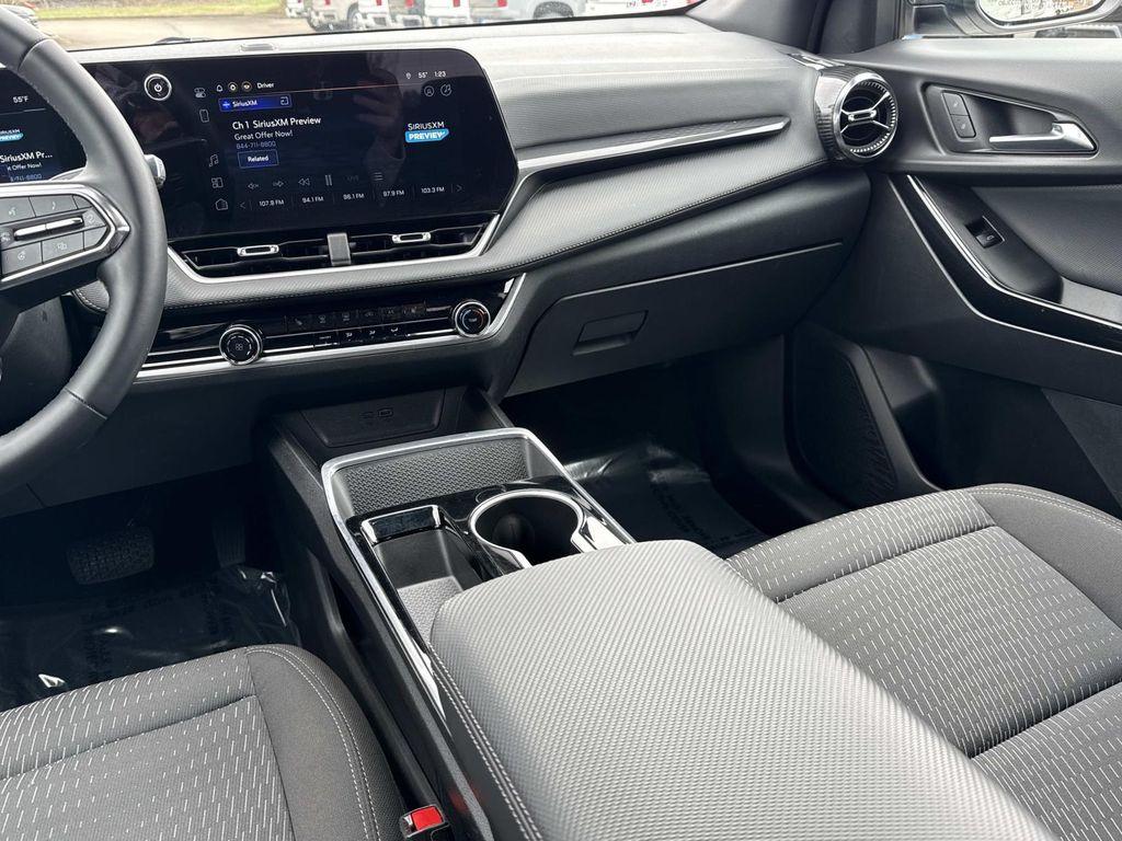 used 2025 Chevrolet Equinox car, priced at $25,597