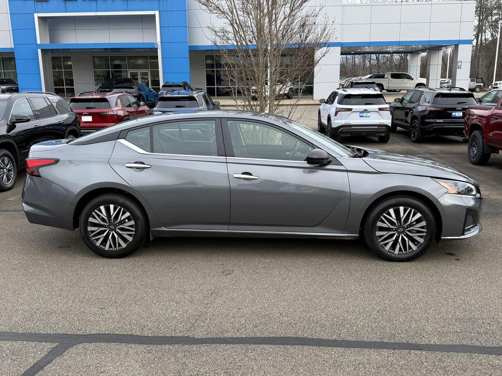 used 2024 Nissan Altima car, priced at $22,997