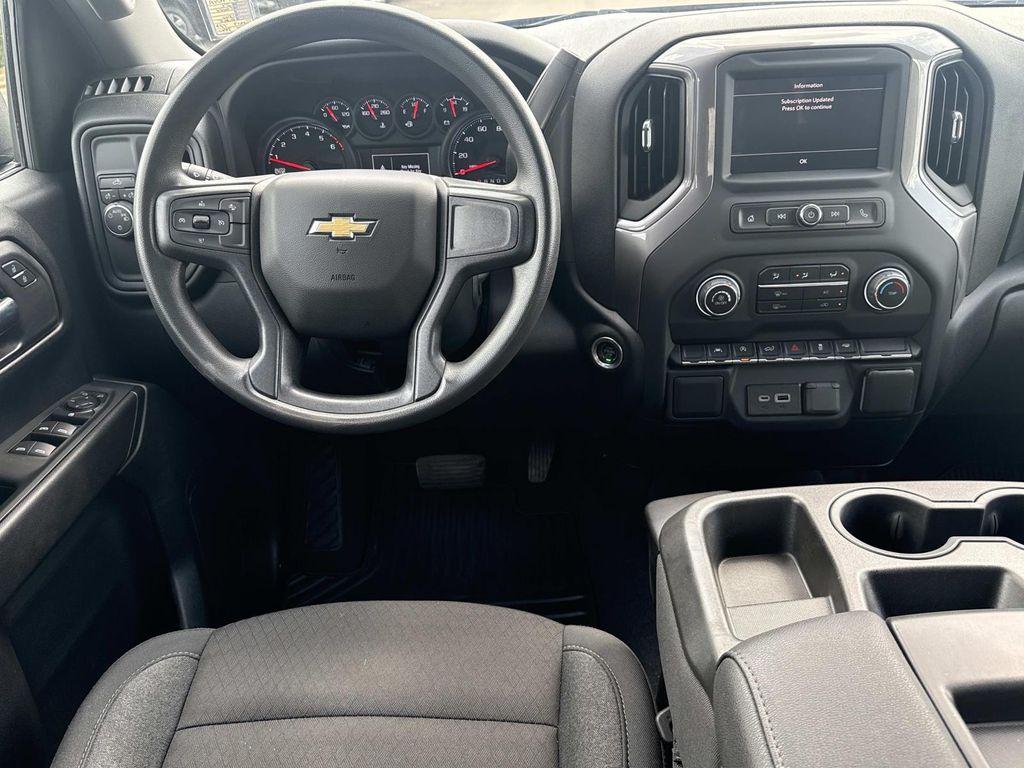 used 2024 Chevrolet Silverado 1500 car, priced at $29,997