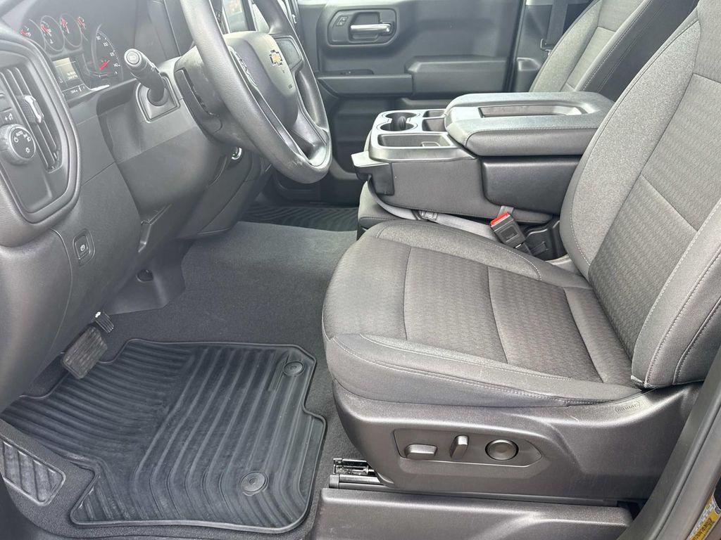 used 2024 Chevrolet Silverado 1500 car, priced at $29,997