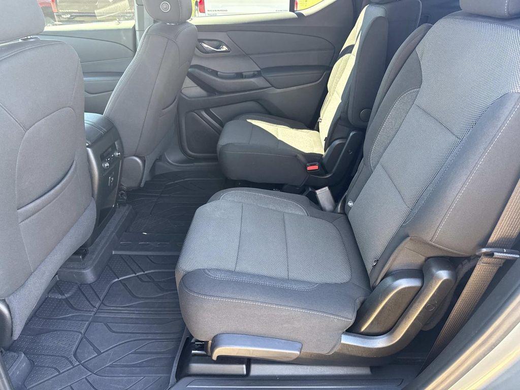 used 2023 Chevrolet Traverse car, priced at $26,997