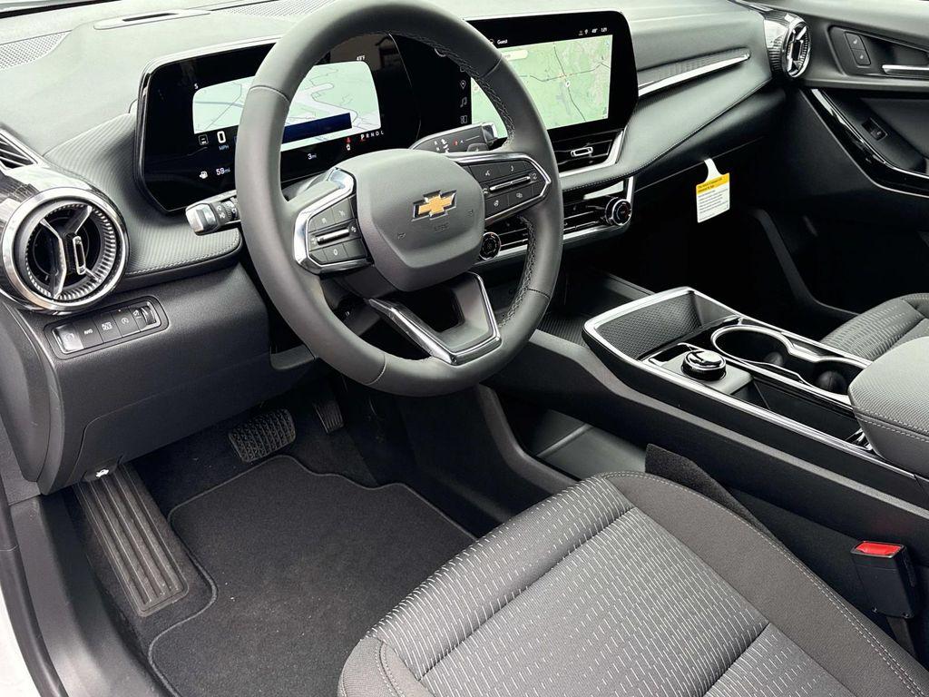 new 2026 Chevrolet Equinox car, priced at $31,400