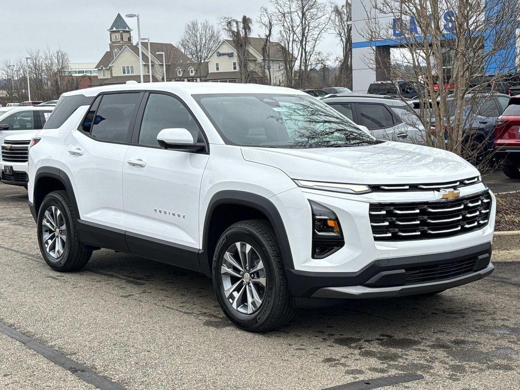 new 2026 Chevrolet Equinox car, priced at $31,400