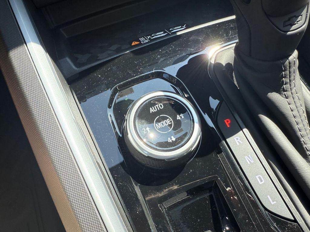 new 2026 Chevrolet Colorado car, priced at $43,900