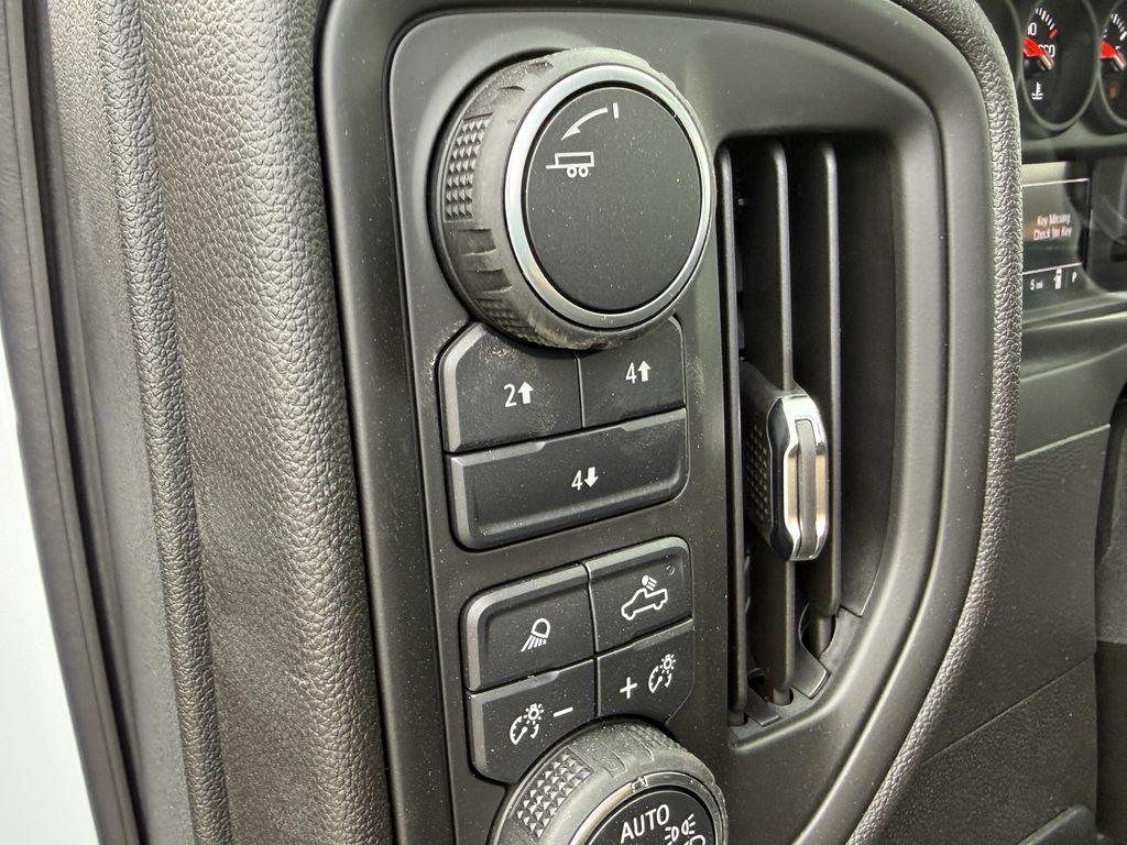 new 2025 Chevrolet Silverado 3500 car, priced at $76,995