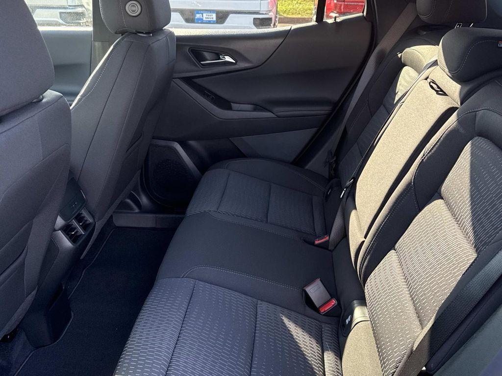 new 2026 Chevrolet Equinox car, priced at $28,900