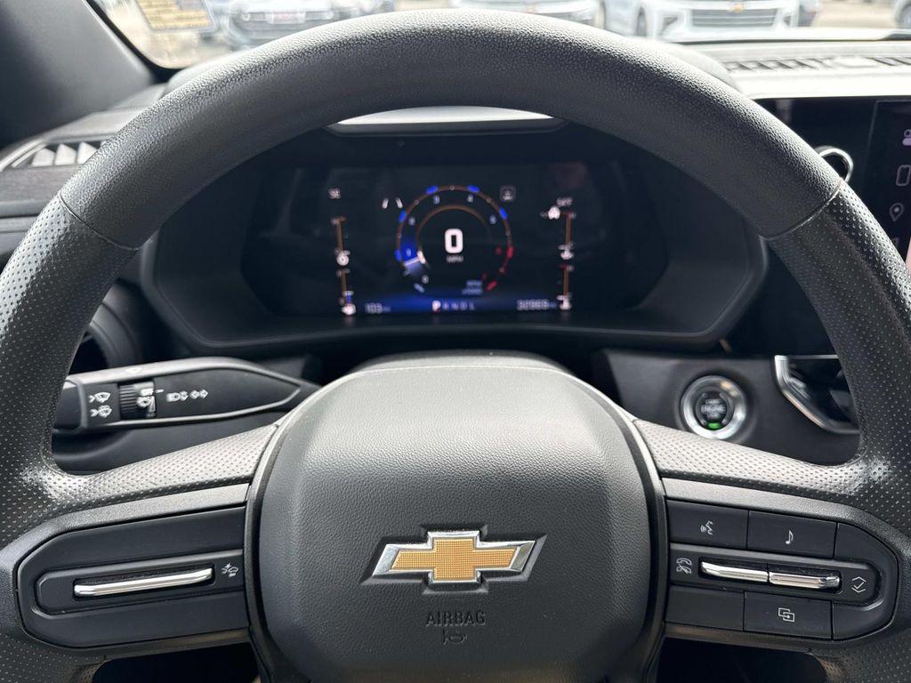 used 2023 Chevrolet Colorado car, priced at $27,997