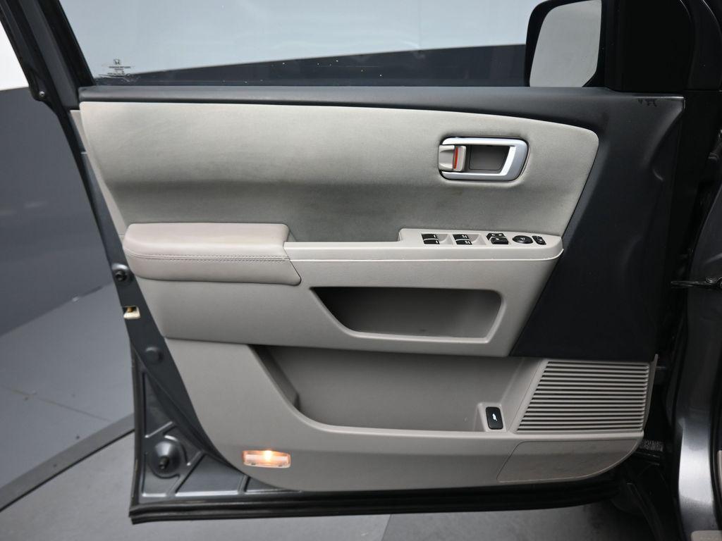 used 2012 Honda Pilot car, priced at $6,999
