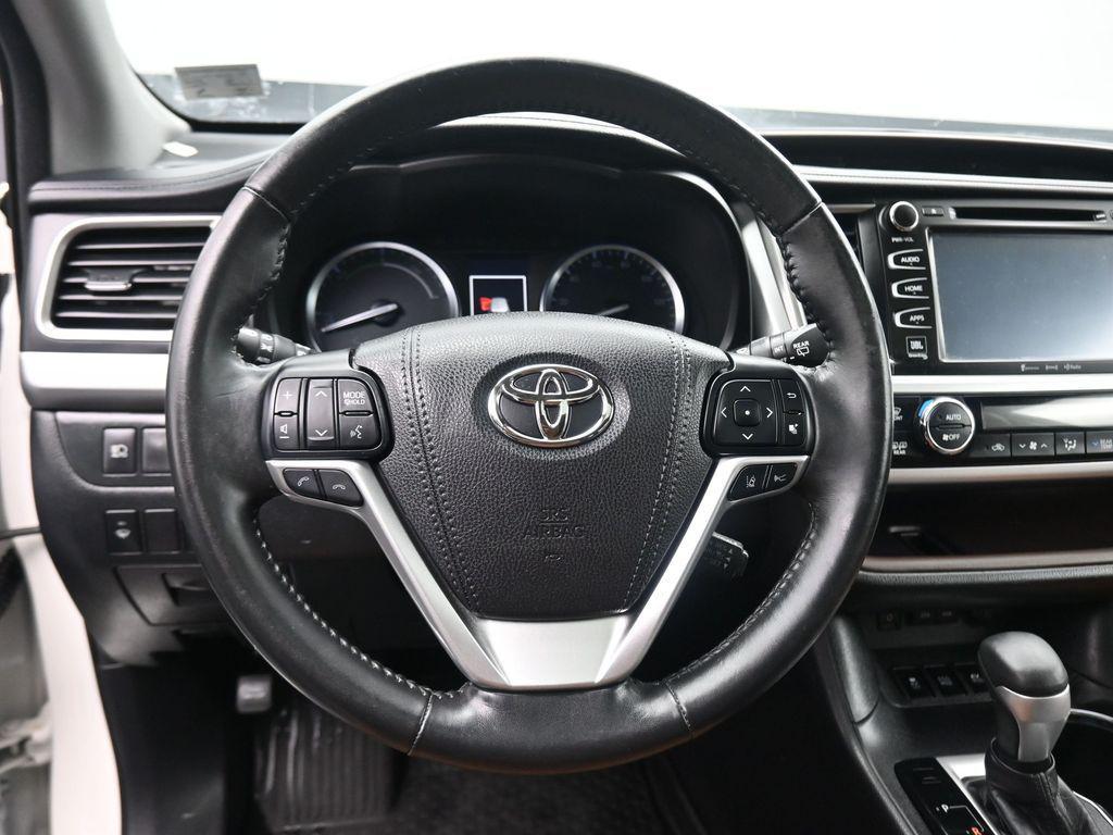 used 2017 Toyota Highlander Hybrid car, priced at $27,988