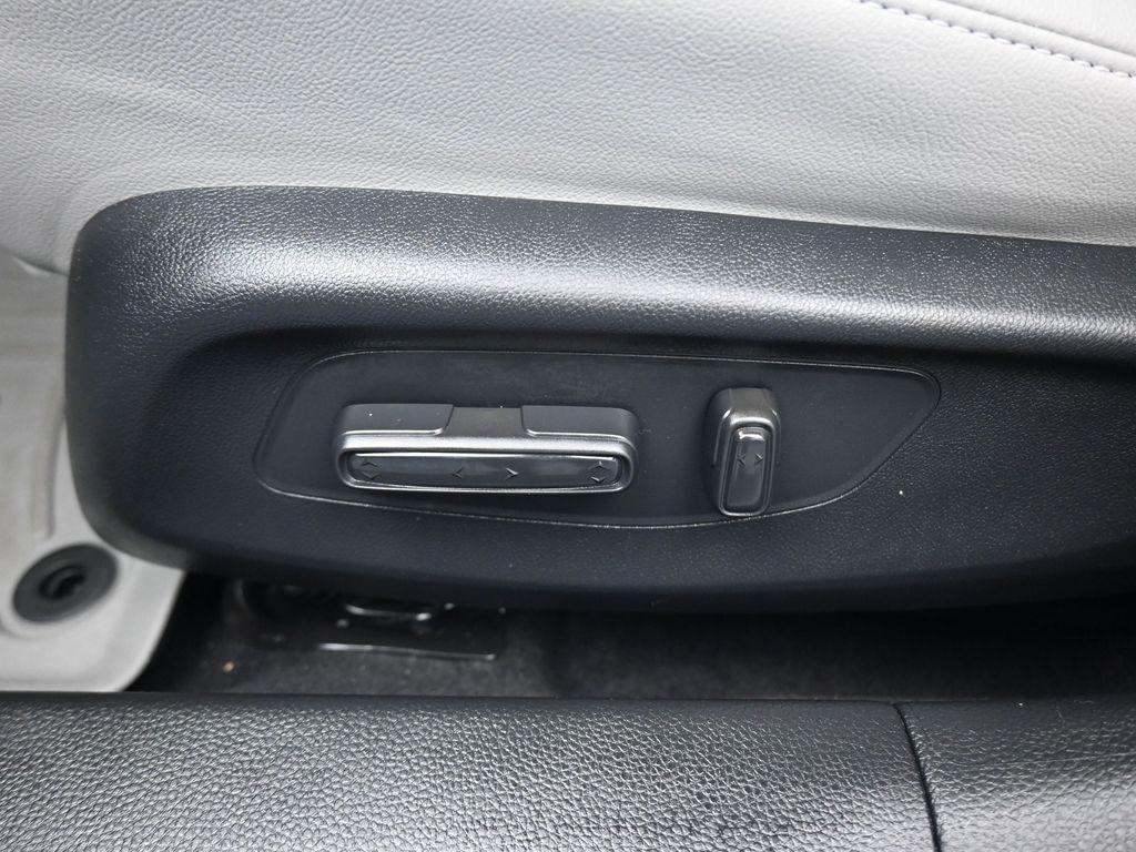 used 2025 Honda Civic Hybrid car, priced at $33,499