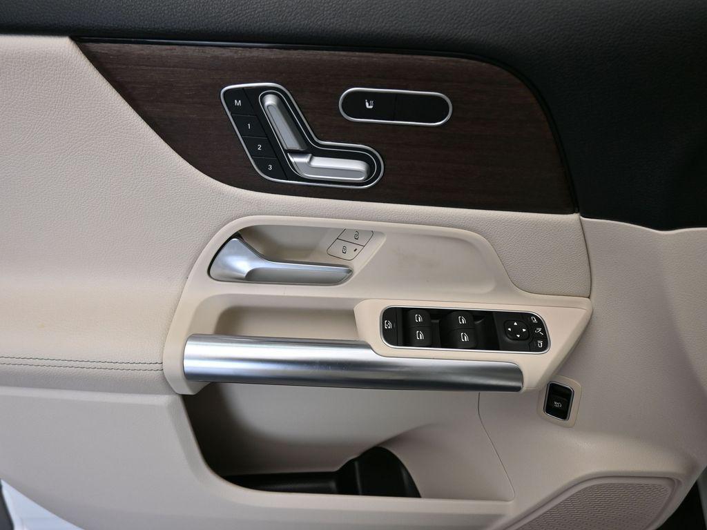 used 2021 Mercedes-Benz GLA 250 car, priced at $24,998