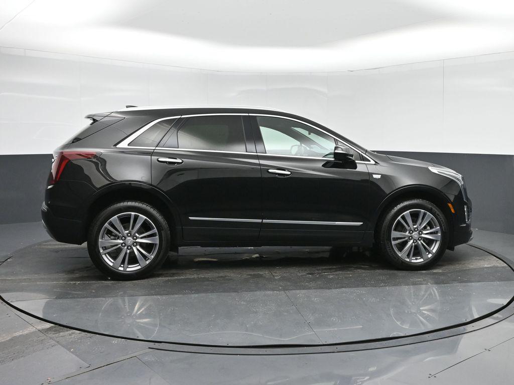 used 2025 Cadillac XT5 car, priced at $41,999