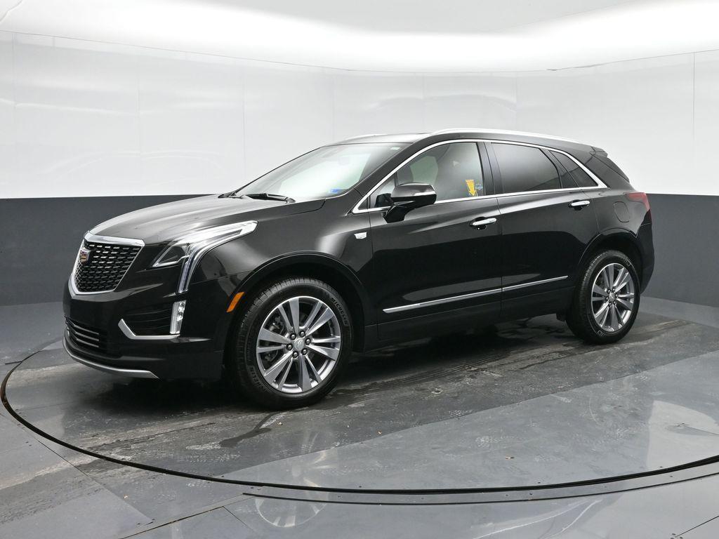 used 2025 Cadillac XT5 car, priced at $41,999