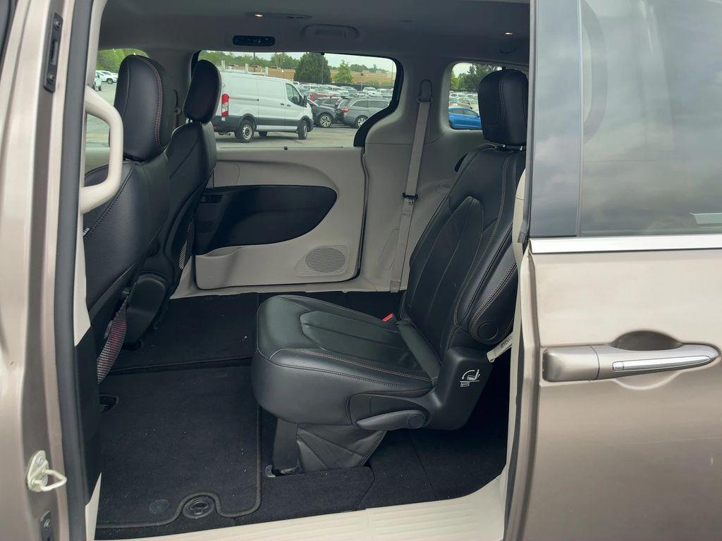 used 2017 Chrysler Pacifica car, priced at $14,988