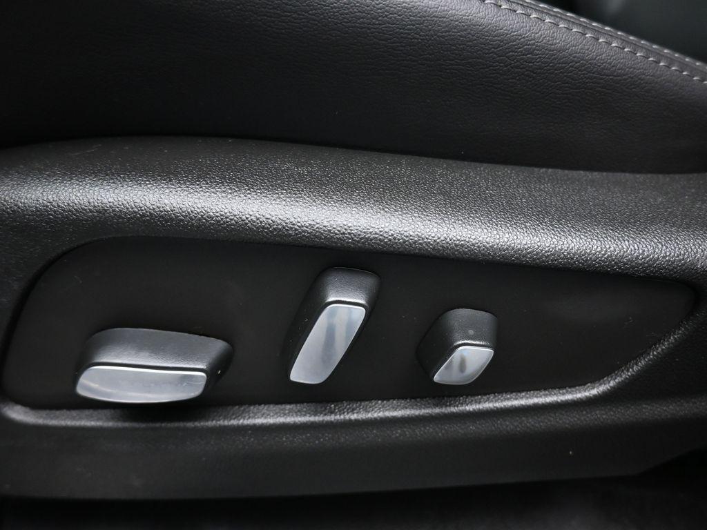 used 2024 Cadillac XT5 car, priced at $38,588