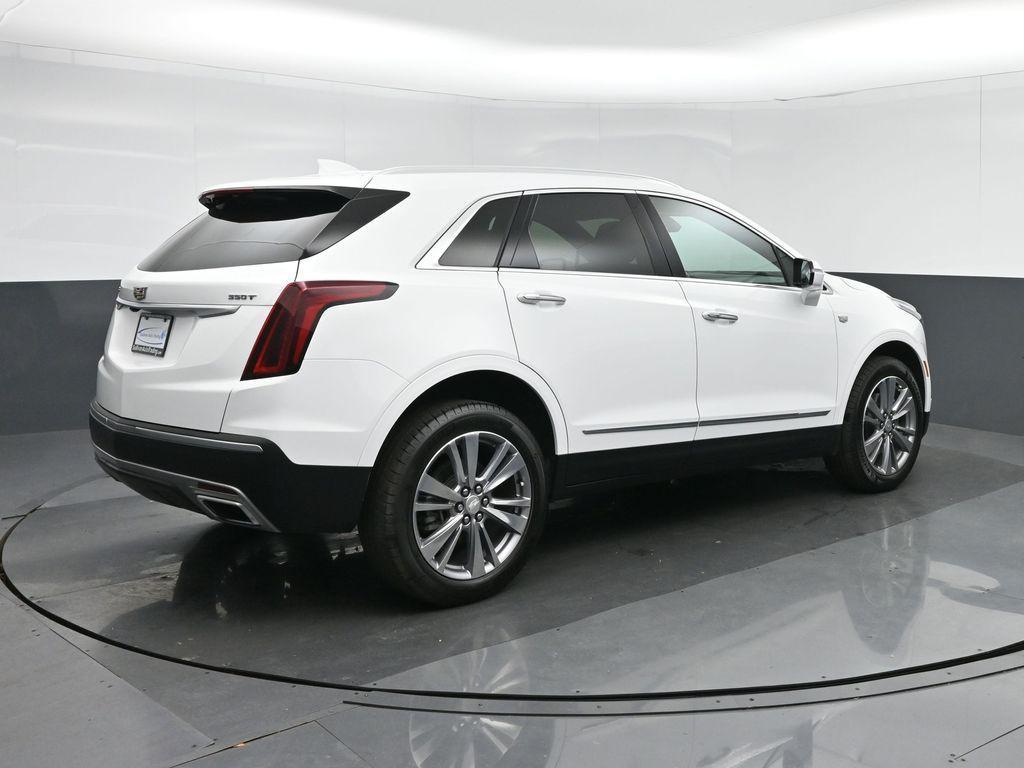 used 2024 Cadillac XT5 car, priced at $38,588