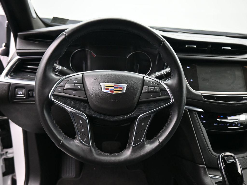 used 2024 Cadillac XT5 car, priced at $38,588